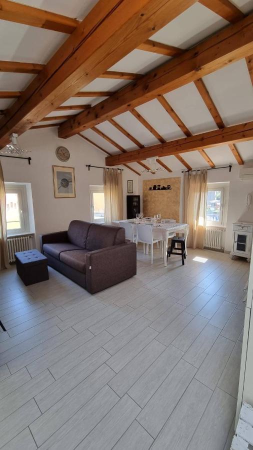 Casa Elsa Leilighet Torri Del Benaco Eksteriør bilde